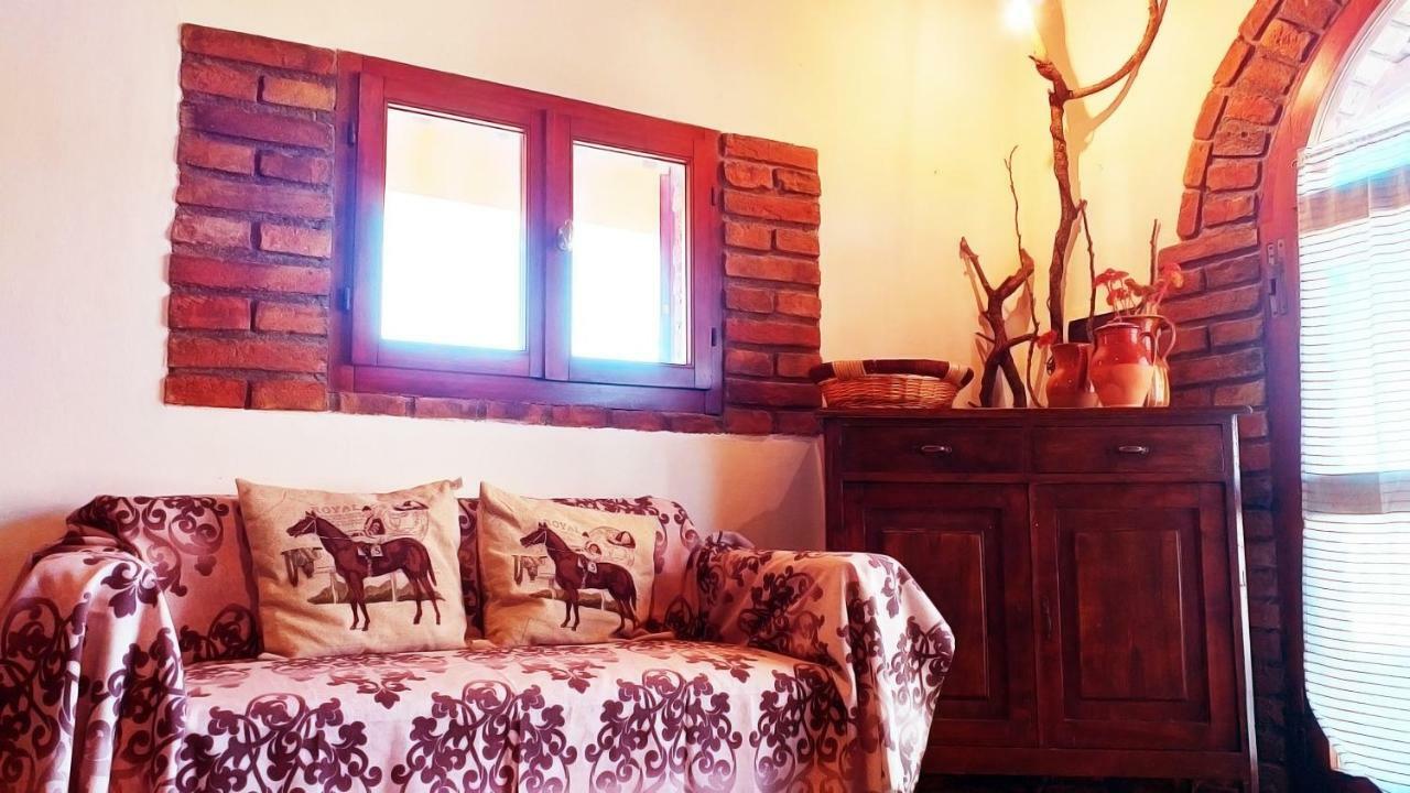 La Vecchia Fornace Guest House กอร์โตนา ภายนอก รูปภาพ