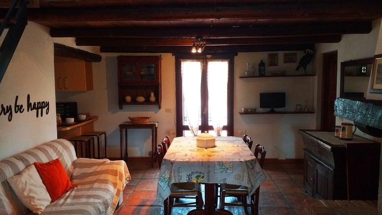 La Vecchia Fornace Guest House กอร์โตนา ภายนอก รูปภาพ